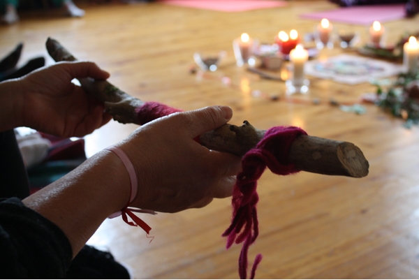 Rituel de présentation du bâton de parole
